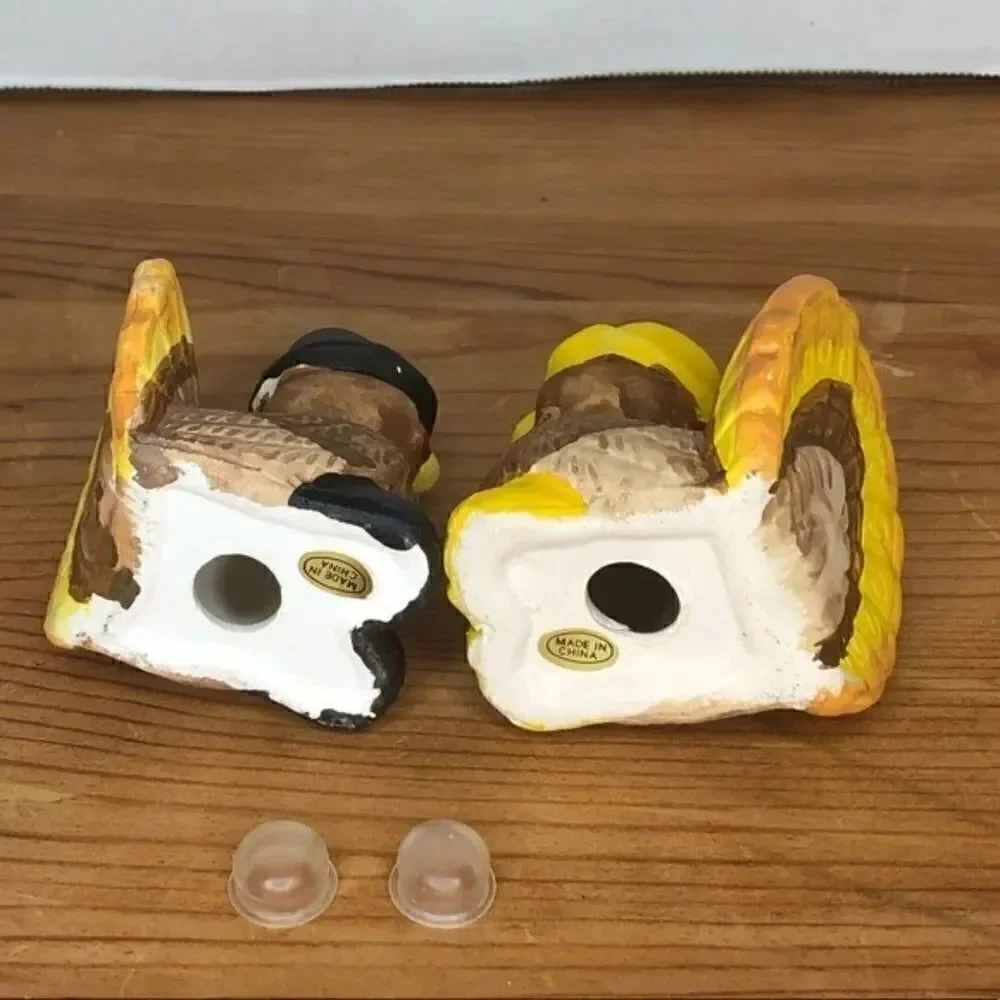 Thanksgiving salt and pepper shaker- home styles by Hermitage Pottery